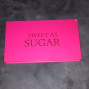 Sweet as sugar eyeshadow palette